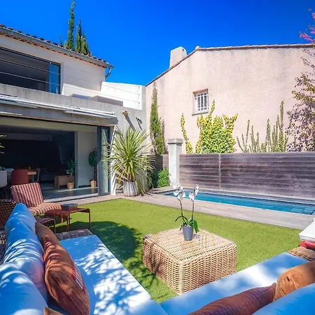 Maison - Gassin - Sleeps 6 بيت للعطل *
